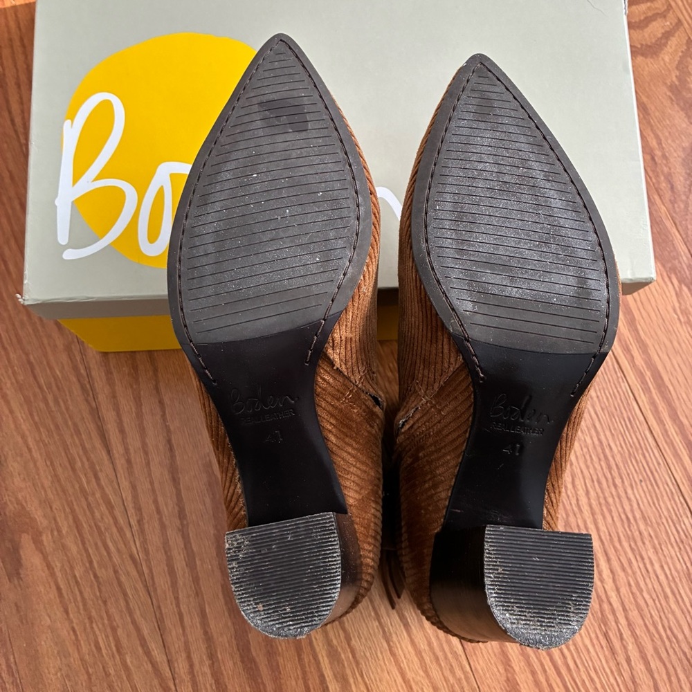 Boden Corduroy Booties - Picture 4 of 7